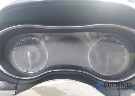 2018 Chrysler 300 Limited из США, поврежденный, VIN 2C3CCAEG2JH193740